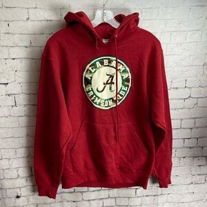 Russell size small 34-36 red hoodie with Alabama crimson tide emblem